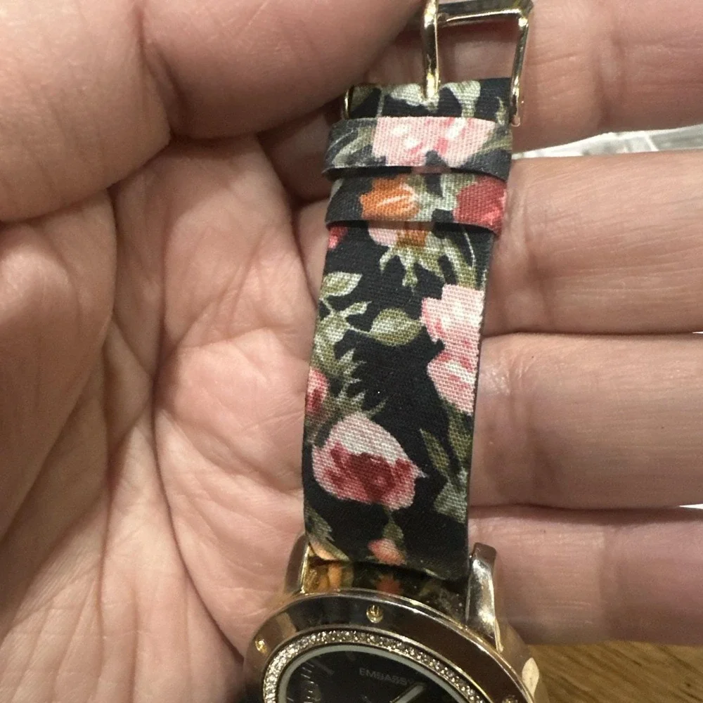Works EMBASSY Ladies Watch Gold Crystal Tone New Battery Floral Strap 36mm Fit 7